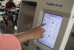 El INE cocina el voto electrónico en el país